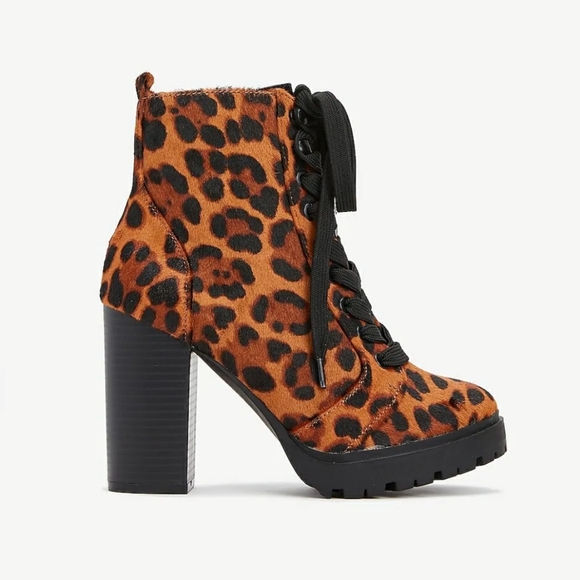 Express Lug Sole Genuine Calf Cow Hair Leopard Boots Size 7 - Picture 1 of 10